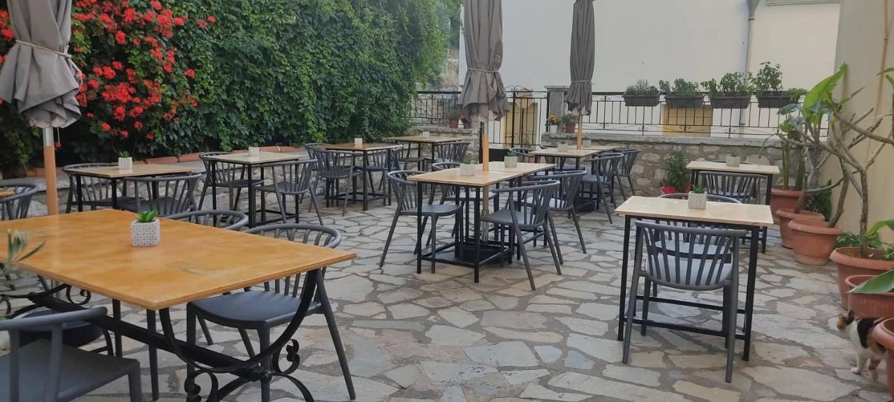 Anastasia Hotel Đảo Sými Ngoại thất bức ảnh