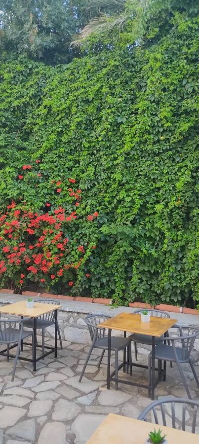Anastasia Hotel Đảo Sými Ngoại thất bức ảnh
