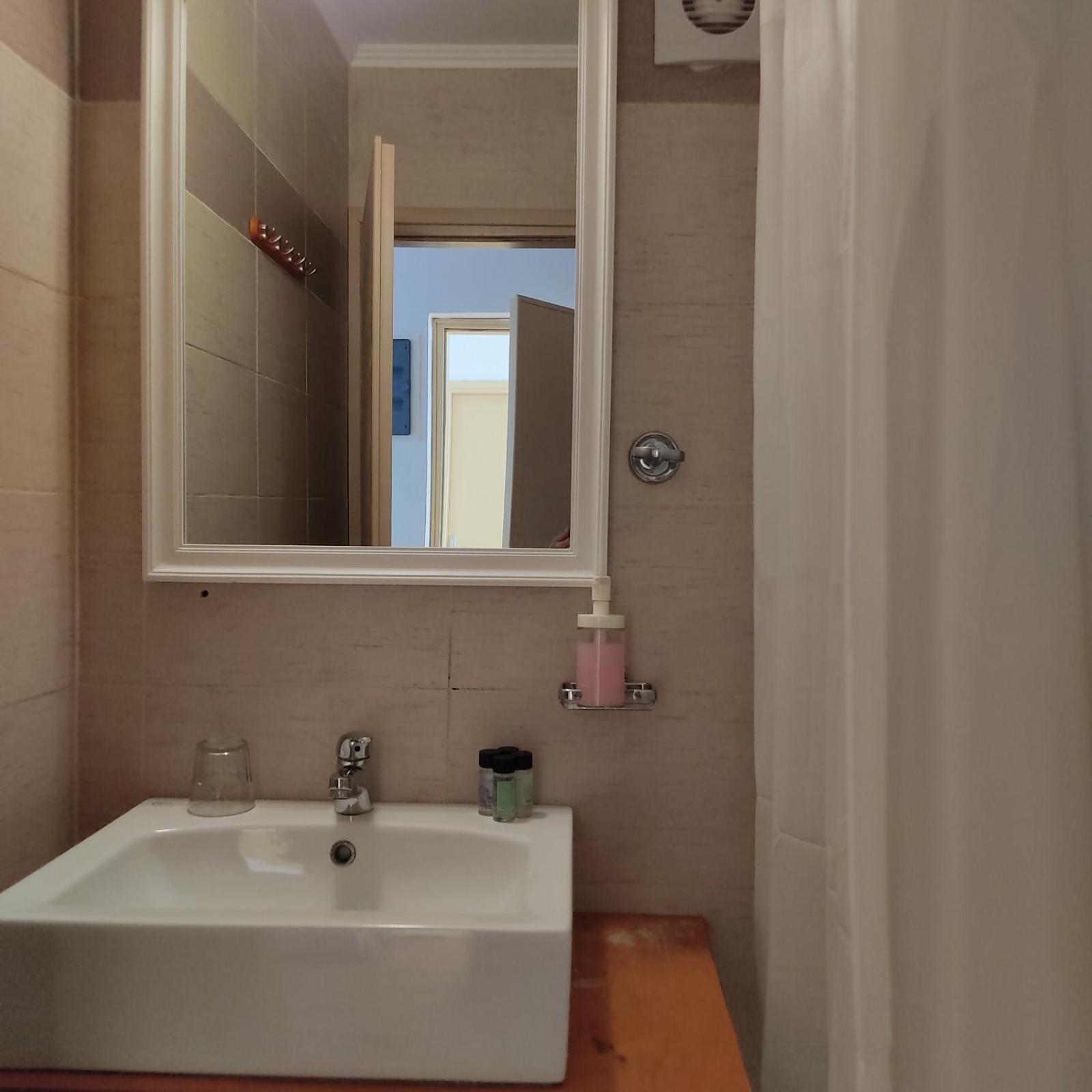 Anastasia Hotel Đảo Sými Ngoại thất bức ảnh